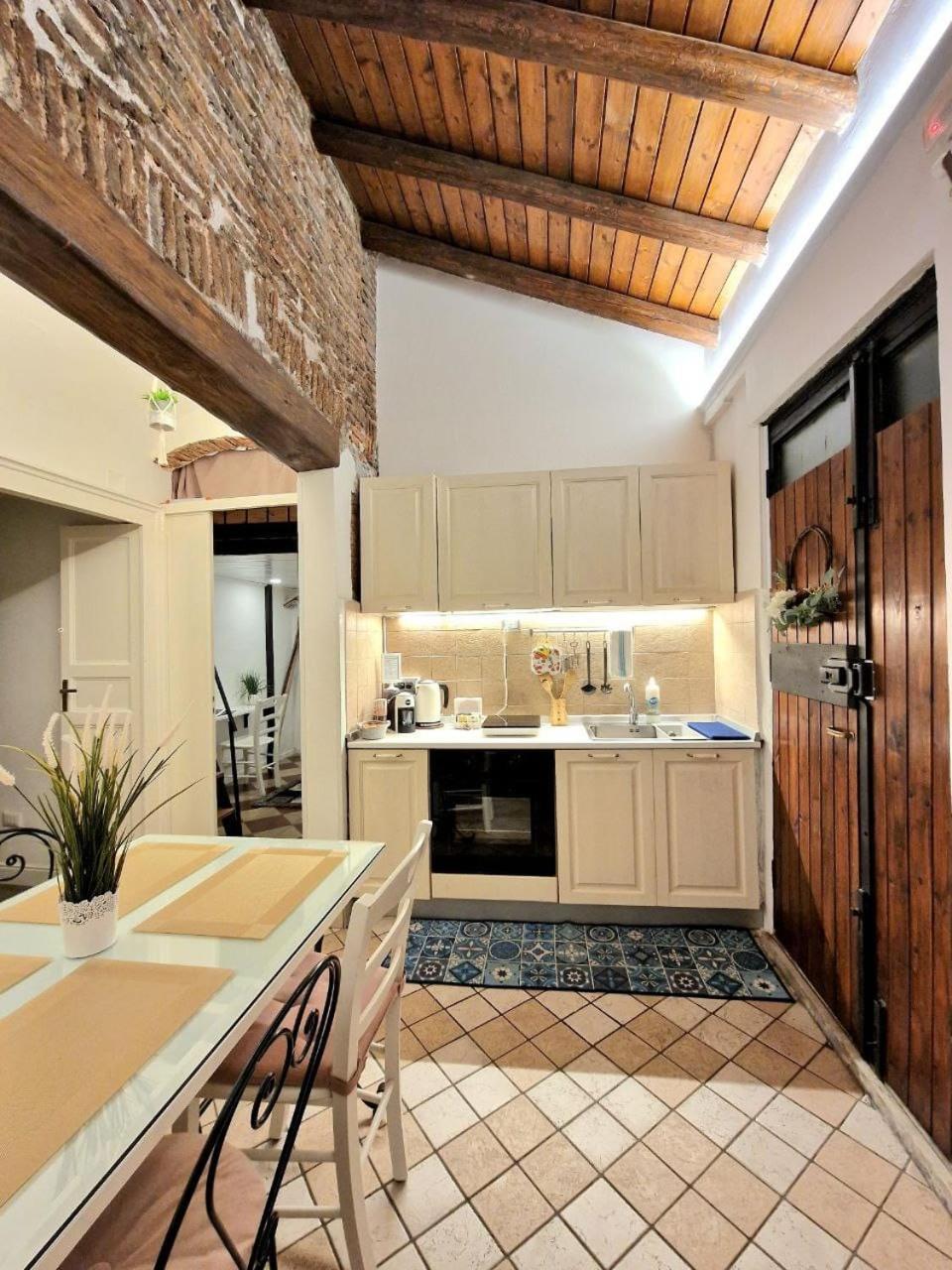 Siculi Central Apartment カターニア エクステリア 写真